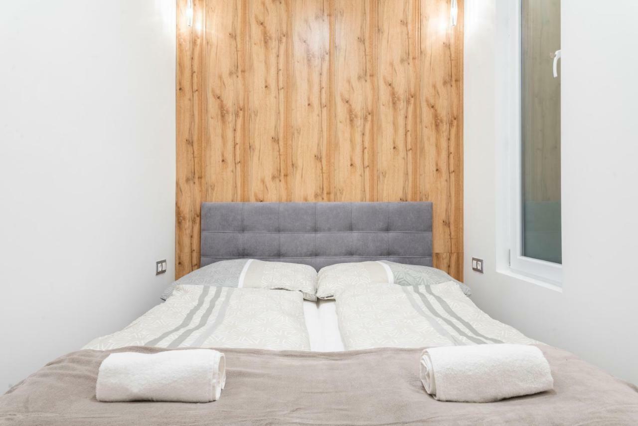 Modern 2 Bedroom Apartment With Free Airport Transfer Budapest Exterior foto
