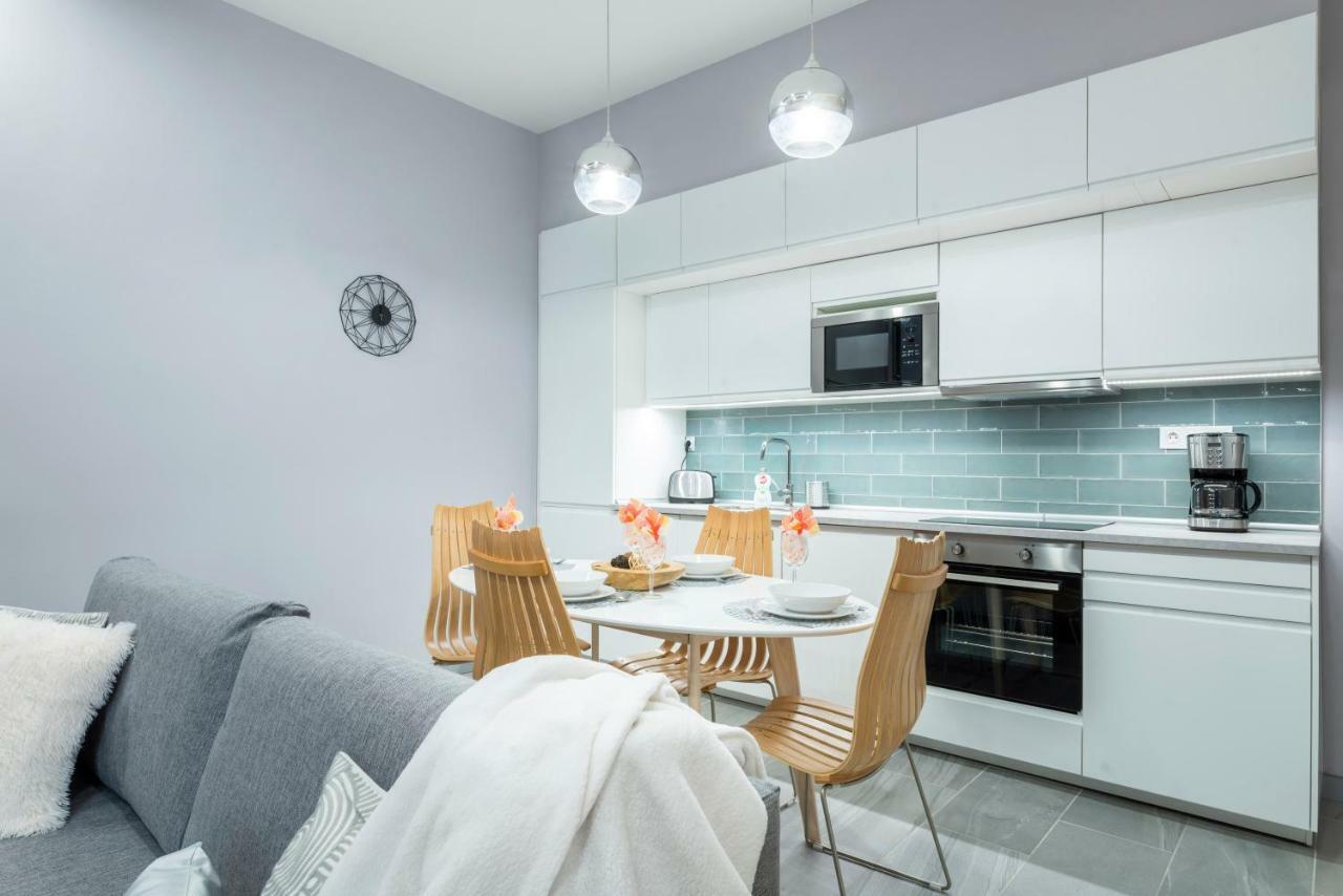 Modern 2 Bedroom Apartment With Free Airport Transfer Budapest Exterior foto