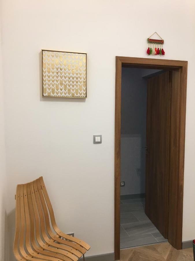 Modern 2 Bedroom Apartment With Free Airport Transfer Budapest Exterior foto